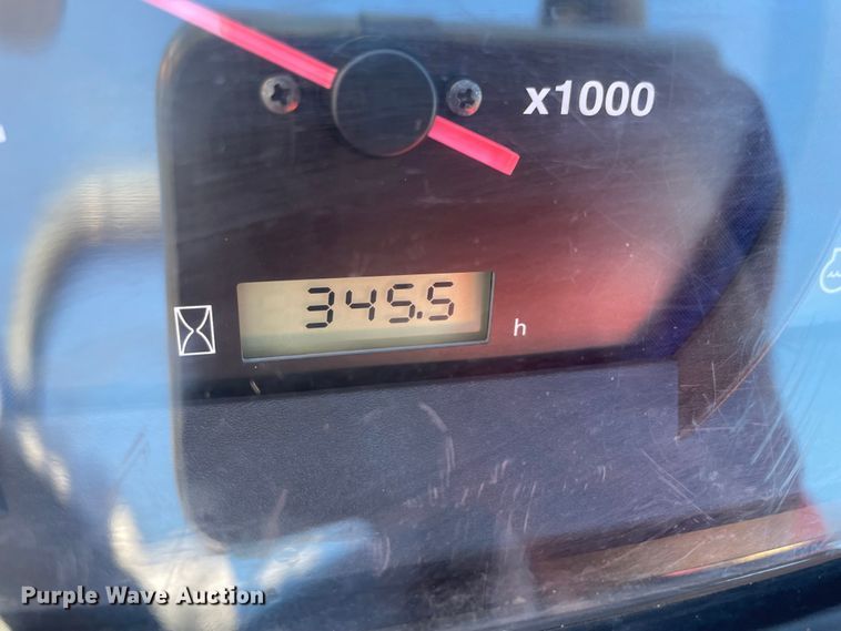 image for item DN7567 2020 Kubota L4701HST  MFWD tractor