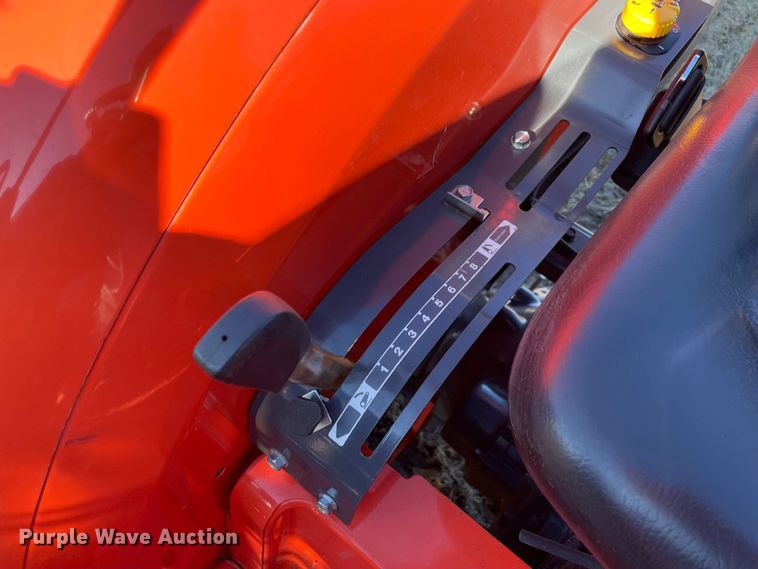 image for item DN7567 2020 Kubota L4701HST  MFWD tractor