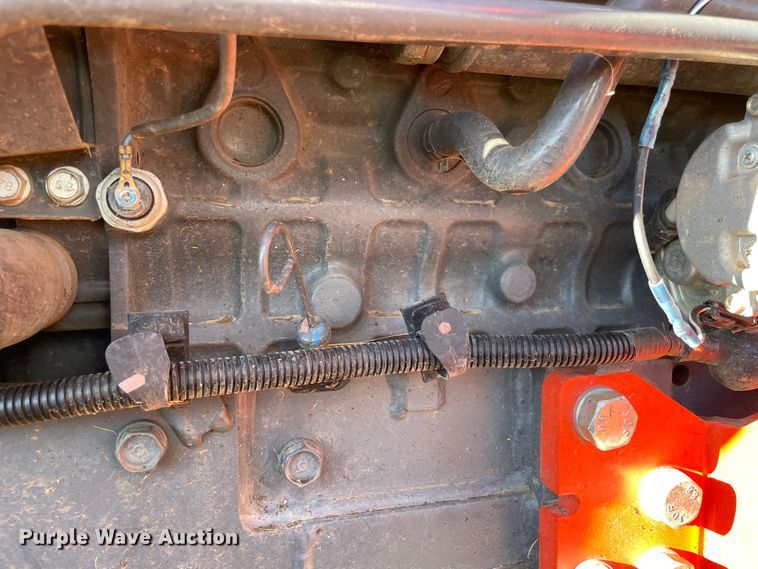 image for item DN7567 2020 Kubota L4701HST  MFWD tractor