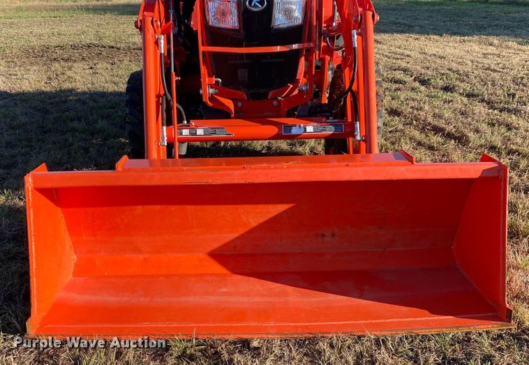 image for item DN7568 2021 Kubota L3560HST  MFWD tractor