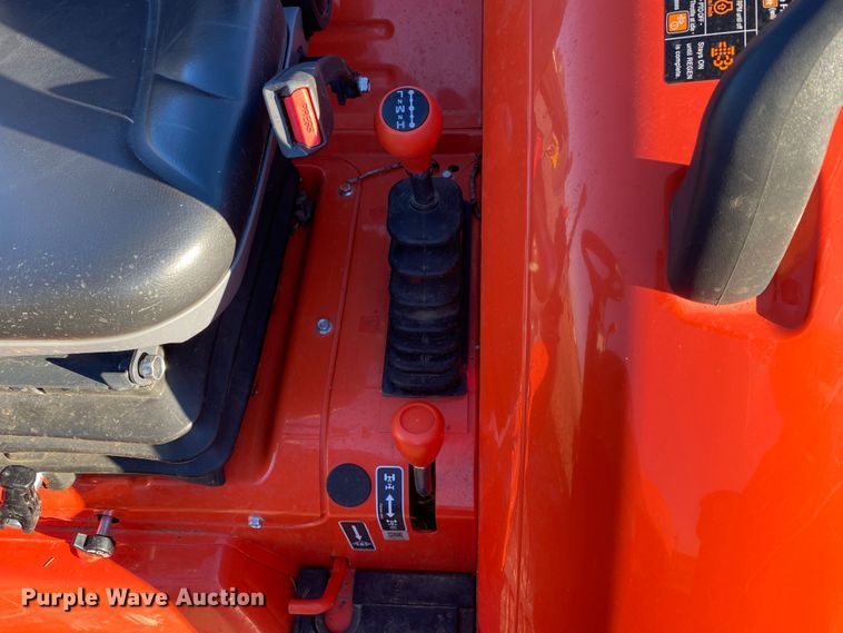 image for item DN7568 2021 Kubota L3560HST  MFWD tractor