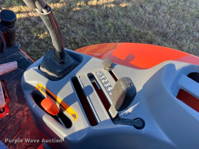 image for item DN7568 2021 Kubota L3560HST  MFWD tractor