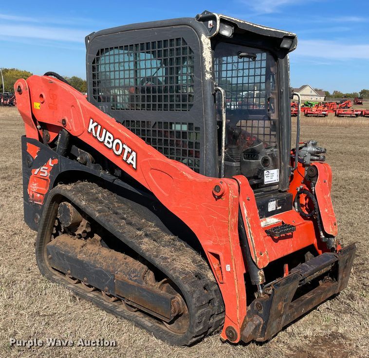 image for item DN7569 2019 Kubota SVL75-2  tracked skid steer loader