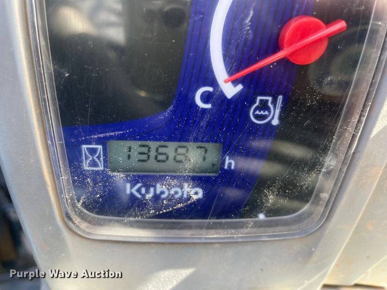 image for item DN7569 2019 Kubota SVL75-2  tracked skid steer loader