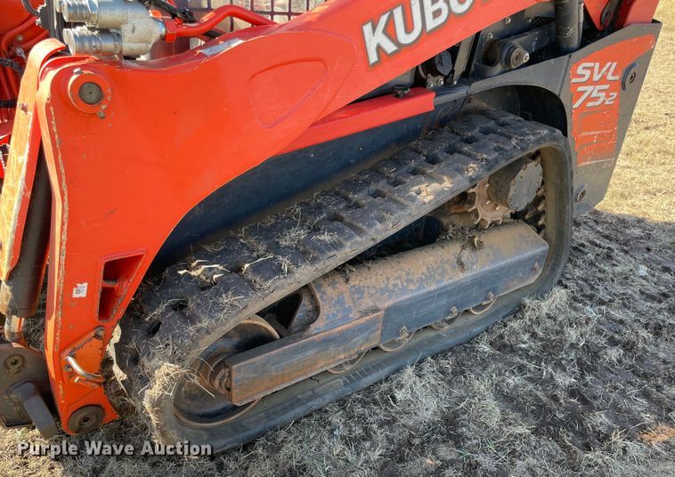 image for item DN7569 2019 Kubota SVL75-2  tracked skid steer loader