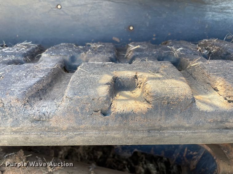 image for item DN7569 2019 Kubota SVL75-2  tracked skid steer loader