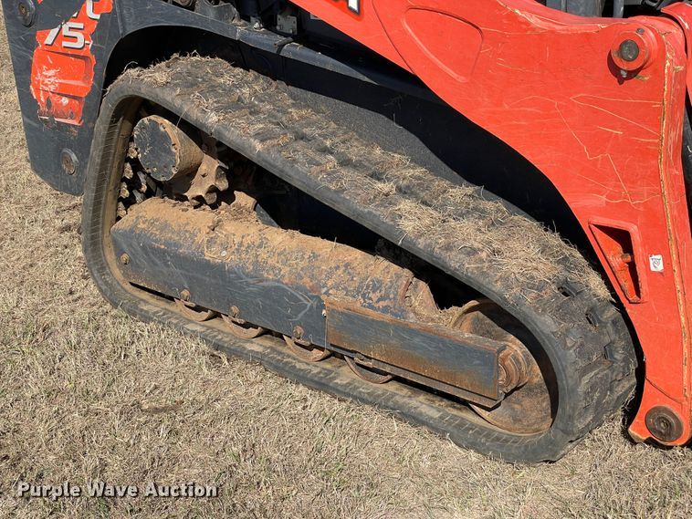 image for item DN7569 2019 Kubota SVL75-2  tracked skid steer loader