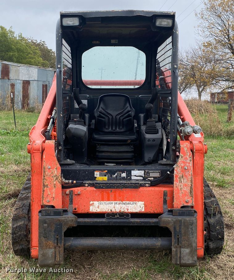 image for item DN7586 2021 Kubota SVL65-2  tracked skid steer loader