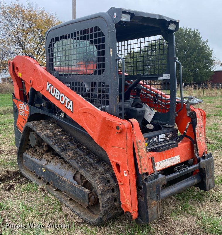 image for item DN7586 2021 Kubota SVL65-2  tracked skid steer loader