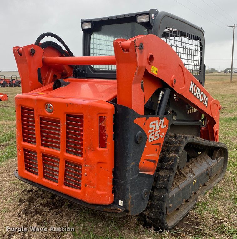 image for item DN7586 2021 Kubota SVL65-2  tracked skid steer loader