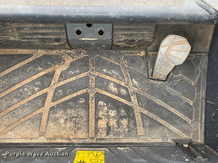 image for item DN7586 2021 Kubota SVL65-2  tracked skid steer loader