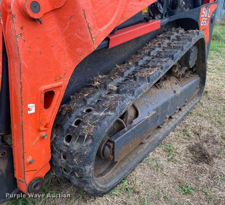 image for item DN7586 2021 Kubota SVL65-2  tracked skid steer loader