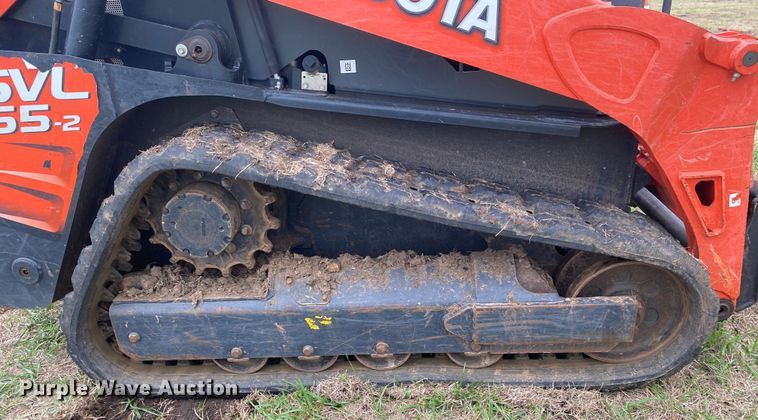 image for item DN7586 2021 Kubota SVL65-2  tracked skid steer loader
