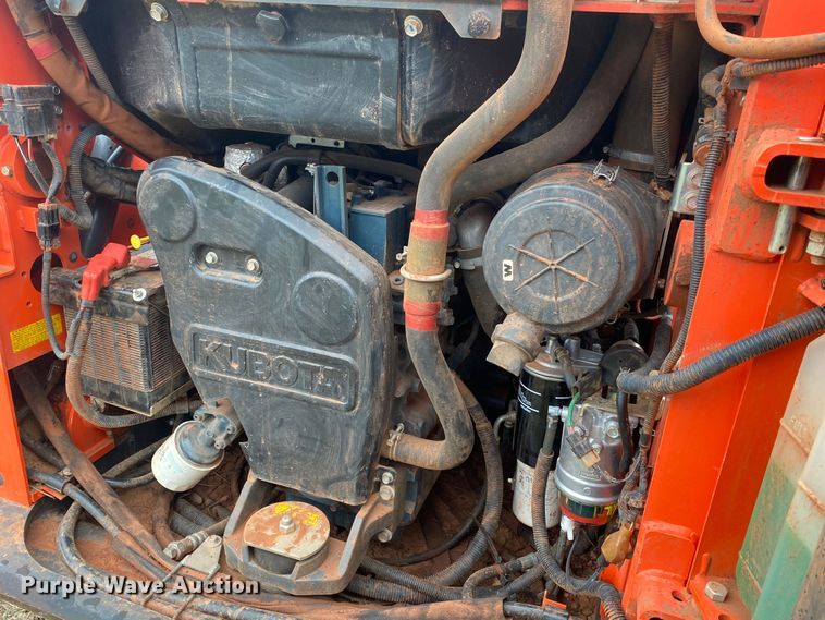 image for item DN7587 2019 Kubota SSV65P  skid steer loader