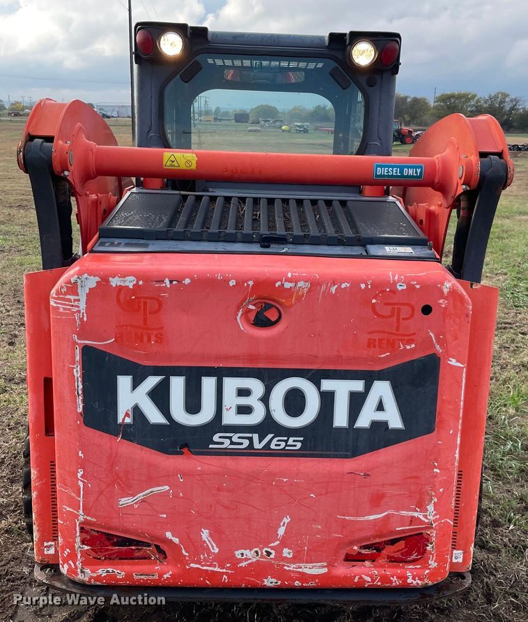 image for item DN7589 2019 Kubota SSV65  skid steer loader