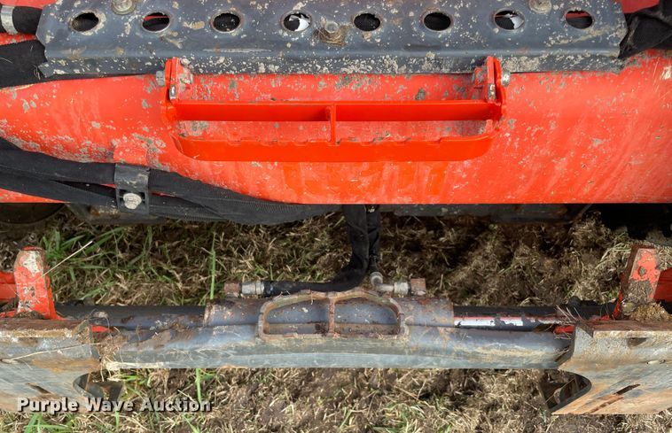 image for item DN7589 2019 Kubota SSV65  skid steer loader