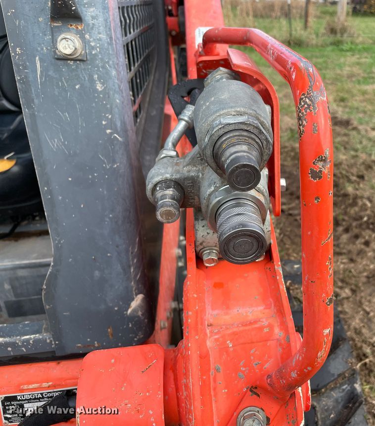 image for item DN7589 2019 Kubota SSV65  skid steer loader