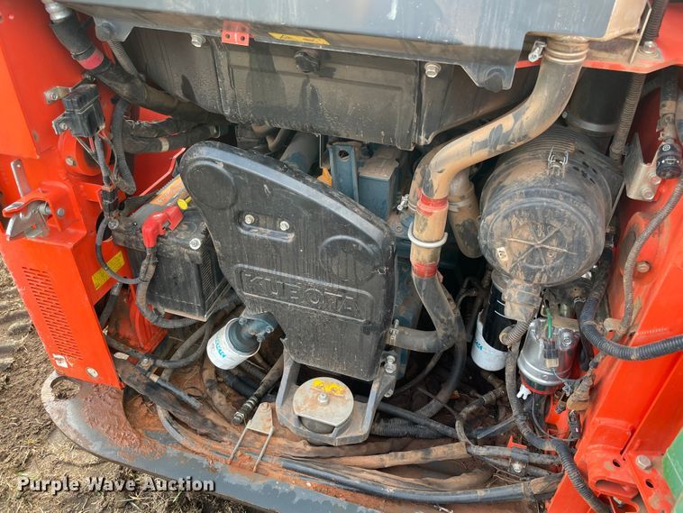image for item DN7589 2019 Kubota SSV65  skid steer loader