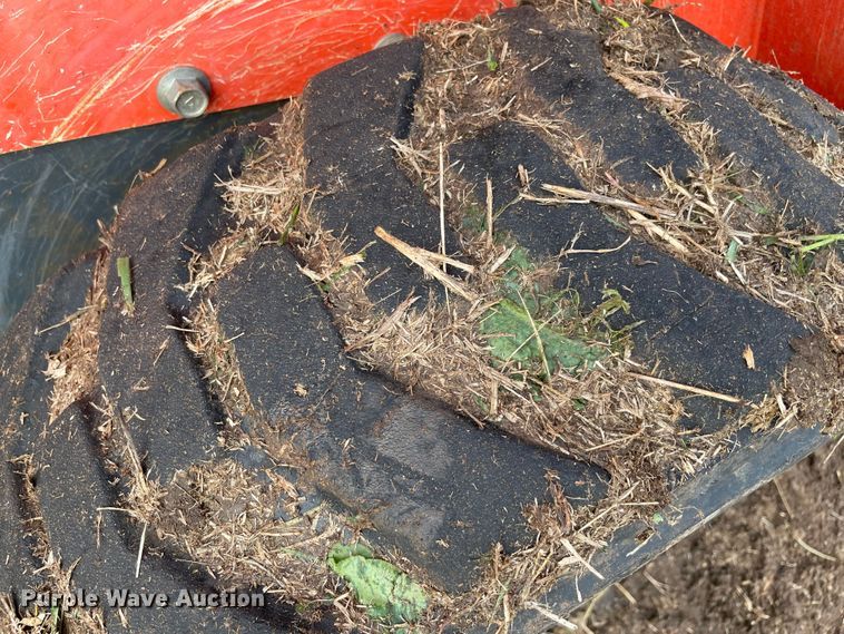 image for item DN7589 2019 Kubota SSV65  skid steer loader