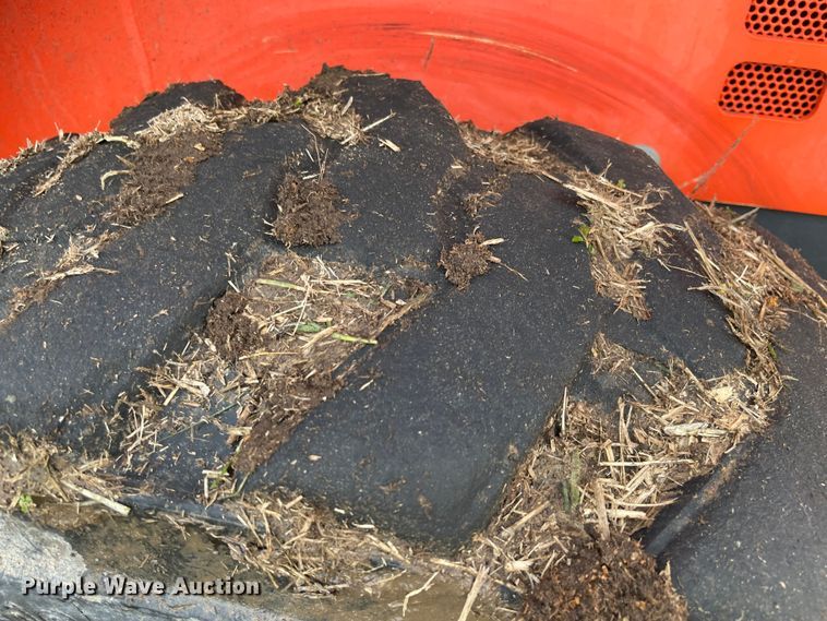 image for item DN7589 2019 Kubota SSV65  skid steer loader