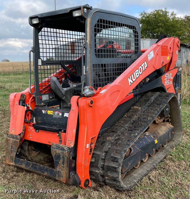image for item DN7595 2017 Kubota SVL95-2S  tracked skid steer loader