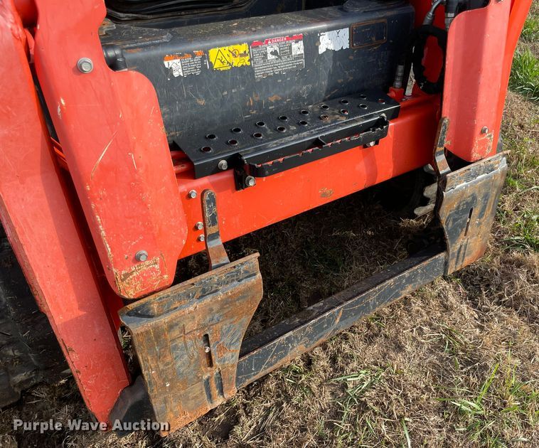 image for item DN7595 2017 Kubota SVL95-2S  tracked skid steer loader