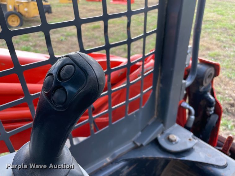 image for item DN7595 2017 Kubota SVL95-2S  tracked skid steer loader