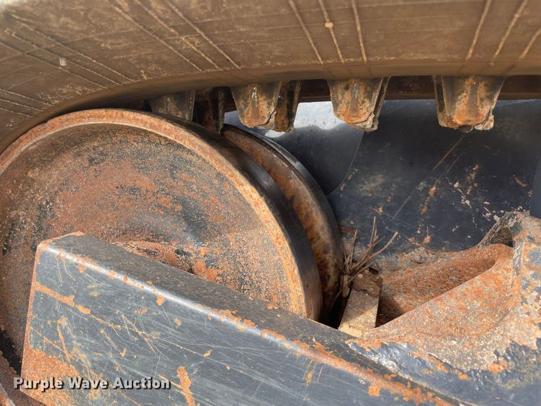 image for item DN7595 2017 Kubota SVL95-2S  tracked skid steer loader