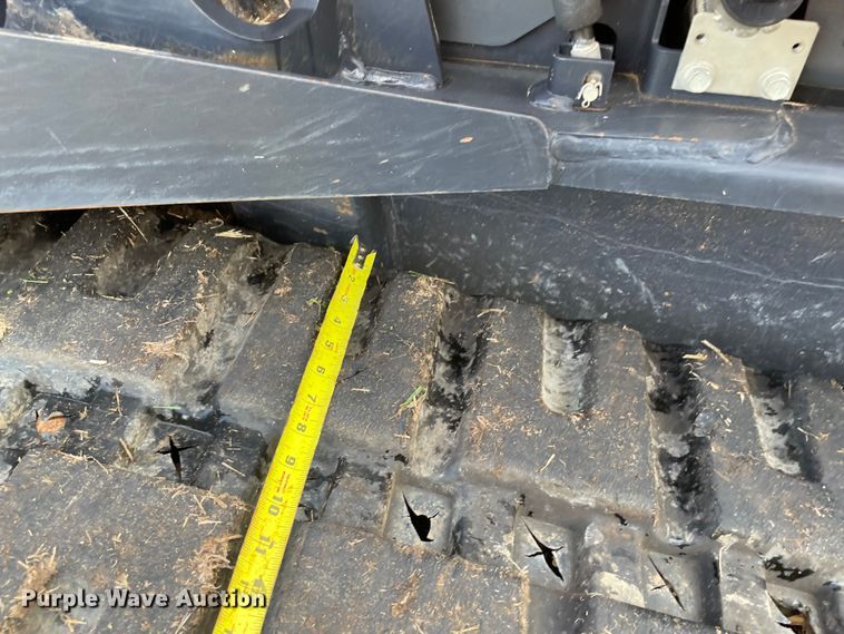 image for item DN7595 2017 Kubota SVL95-2S  tracked skid steer loader