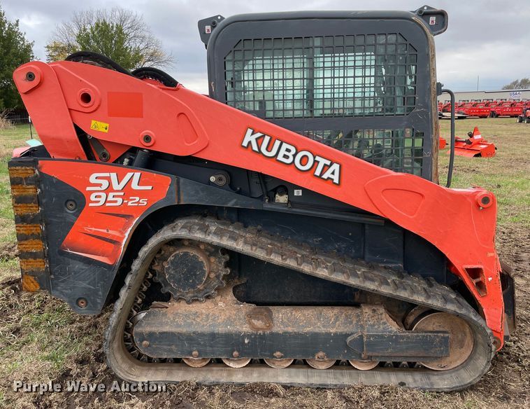 image for item DN7596 2019 Kubota SVL95-2S  tracked skid steer loader