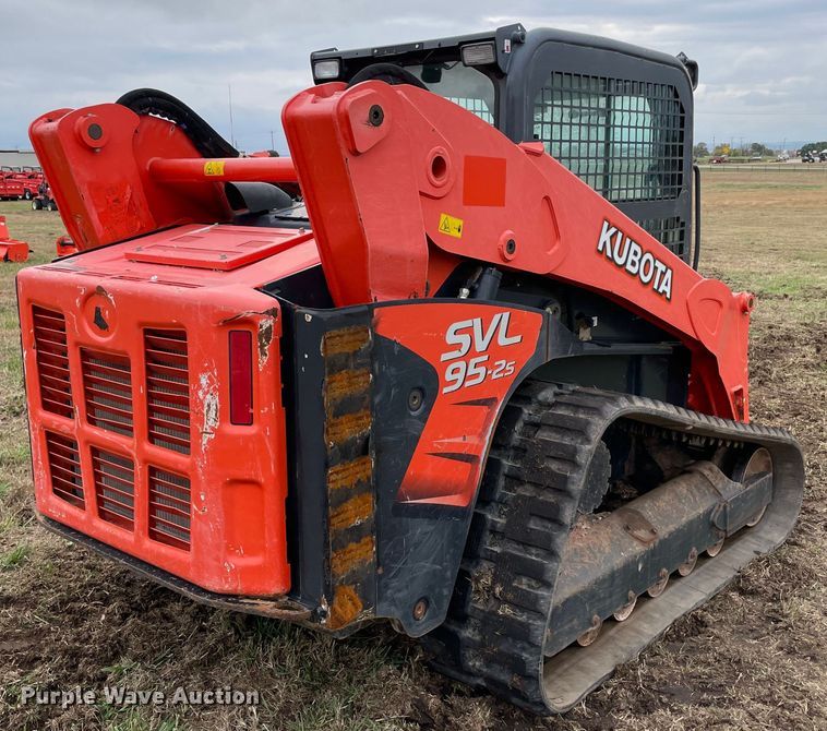 image for item DN7596 2019 Kubota SVL95-2S  tracked skid steer loader