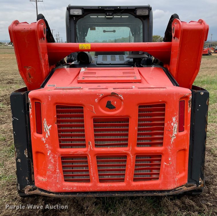 image for item DN7596 2019 Kubota SVL95-2S  tracked skid steer loader