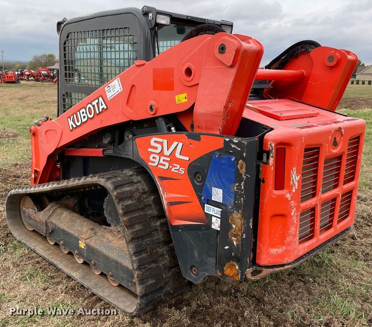 image for item DN7596 2019 Kubota SVL95-2S  tracked skid steer loader