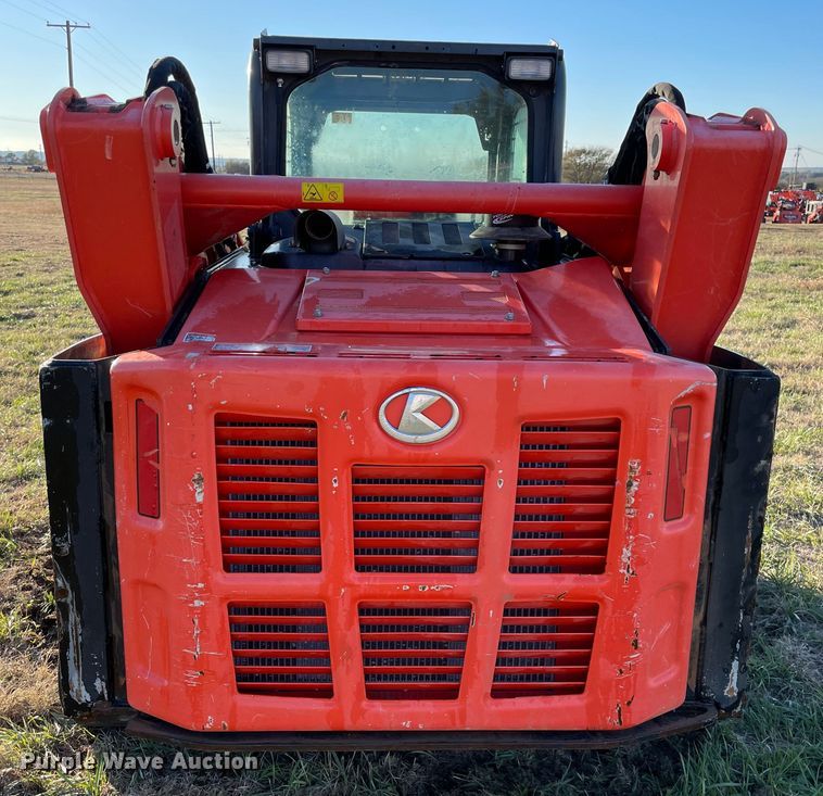 image for item DN7597 2018 Kubota SVL95-2S  tracked skid steer loader