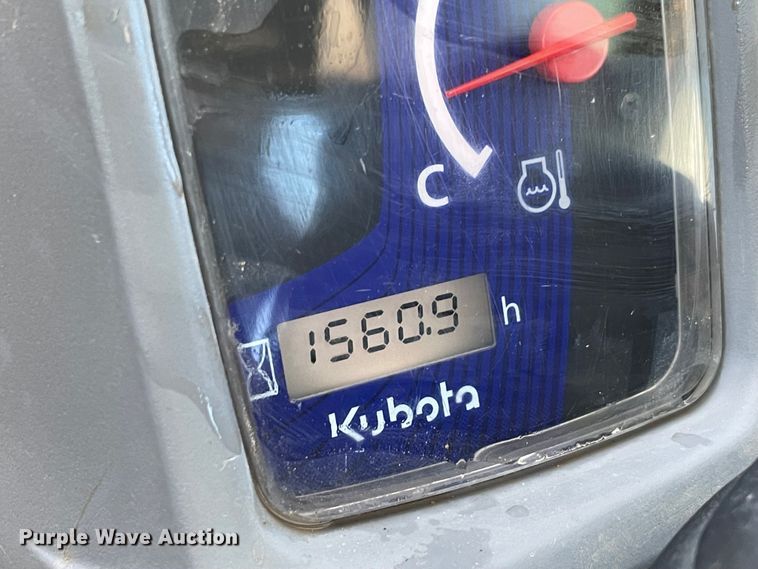 image for item DN7597 2018 Kubota SVL95-2S  tracked skid steer loader