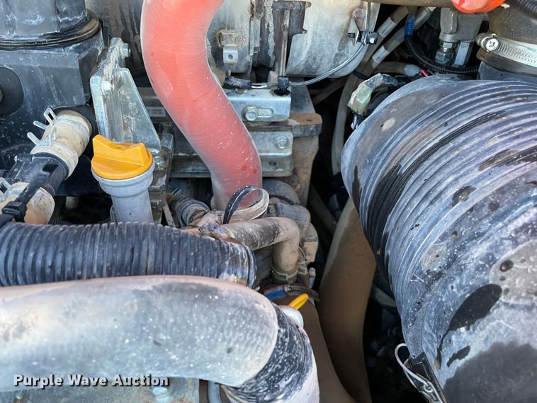 image for item DN7597 2018 Kubota SVL95-2S  tracked skid steer loader