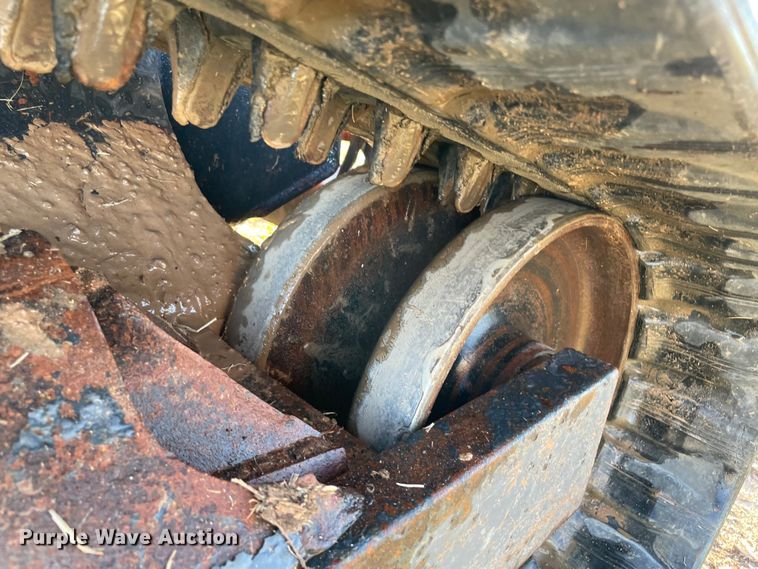 image for item DN7597 2018 Kubota SVL95-2S  tracked skid steer loader