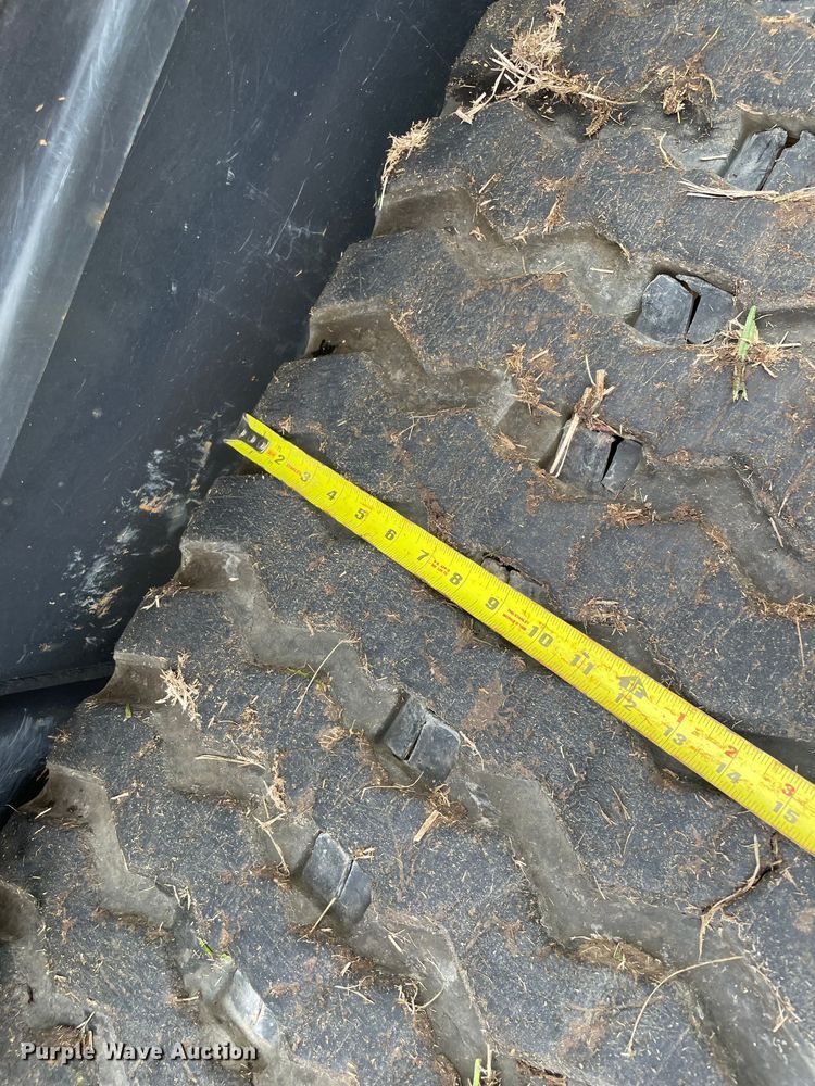 image for item DN7598 2017 Kubota SVL95-2S  tracked skid steer loader