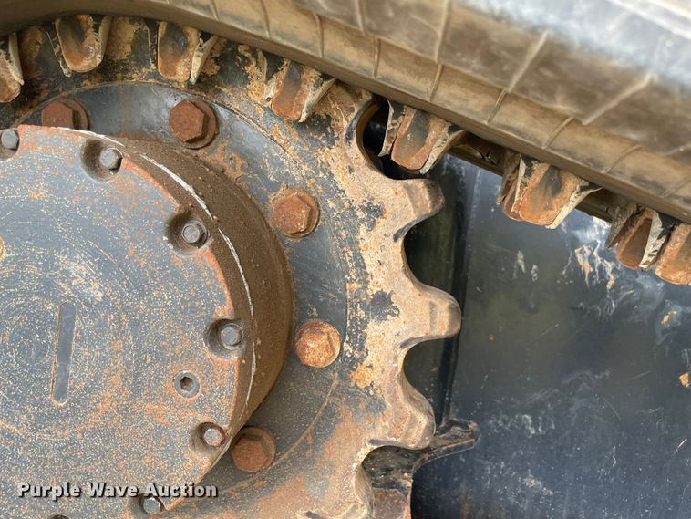 image for item DN7598 2017 Kubota SVL95-2S  tracked skid steer loader