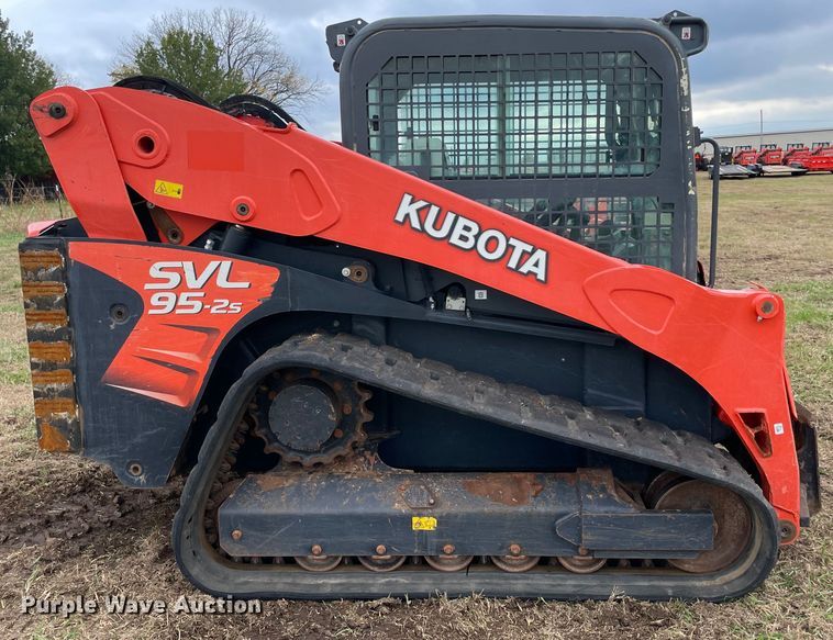 image for item DN7599 2019 Kubota SVL95-2S  tracked skid steer loader