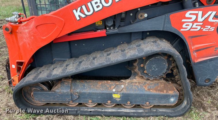 image for item DN7599 2019 Kubota SVL95-2S  tracked skid steer loader