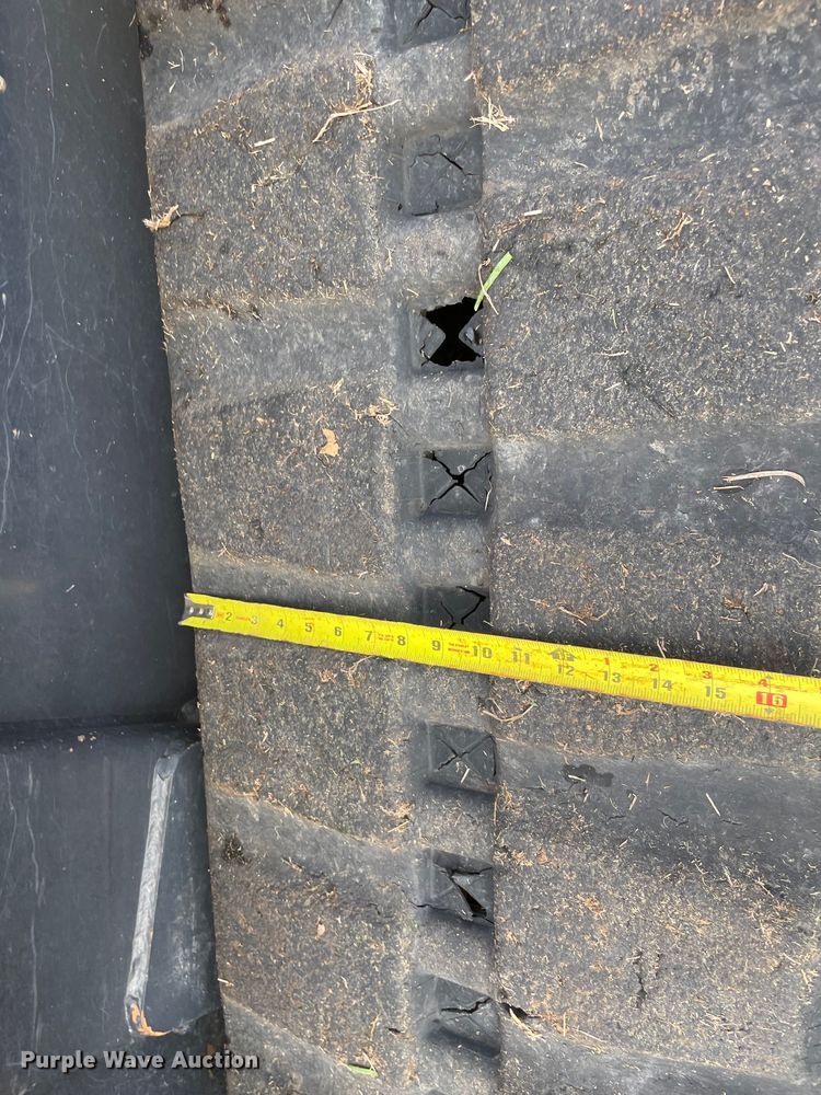 image for item DN7599 2019 Kubota SVL95-2S  tracked skid steer loader