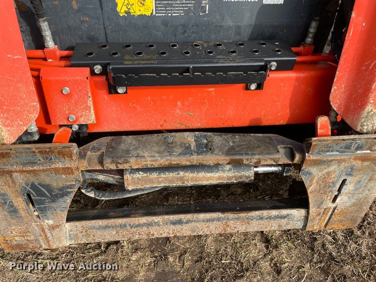 image for item DN7600 2019 Kubota SVL95-2S  tracked skid steer loader