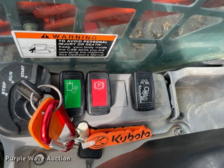 image for item DN7600 2019 Kubota SVL95-2S  tracked skid steer loader