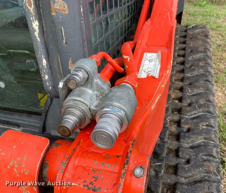 image for item DN7600 2019 Kubota SVL95-2S  tracked skid steer loader