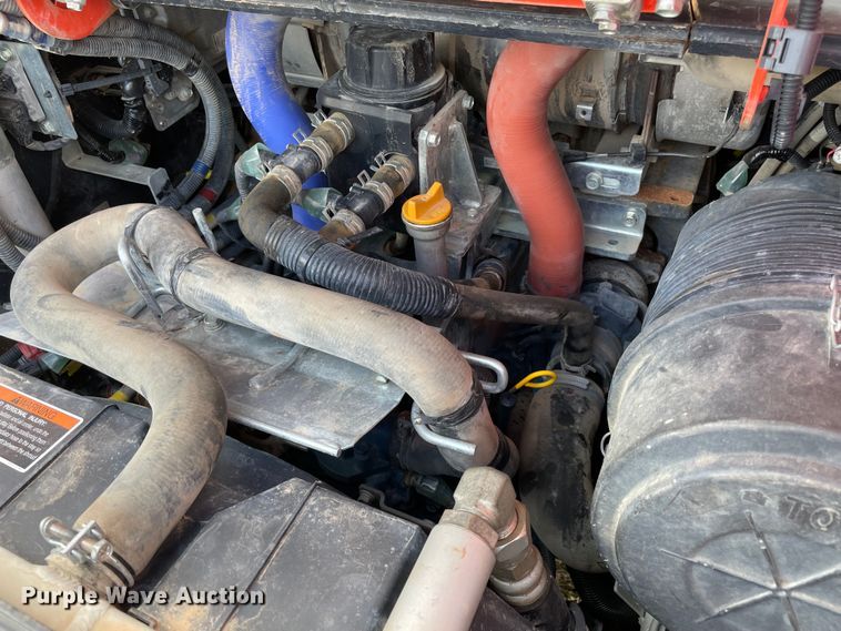 image for item DN7600 2019 Kubota SVL95-2S  tracked skid steer loader