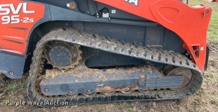 image for item DN7600 2019 Kubota SVL95-2S  tracked skid steer loader