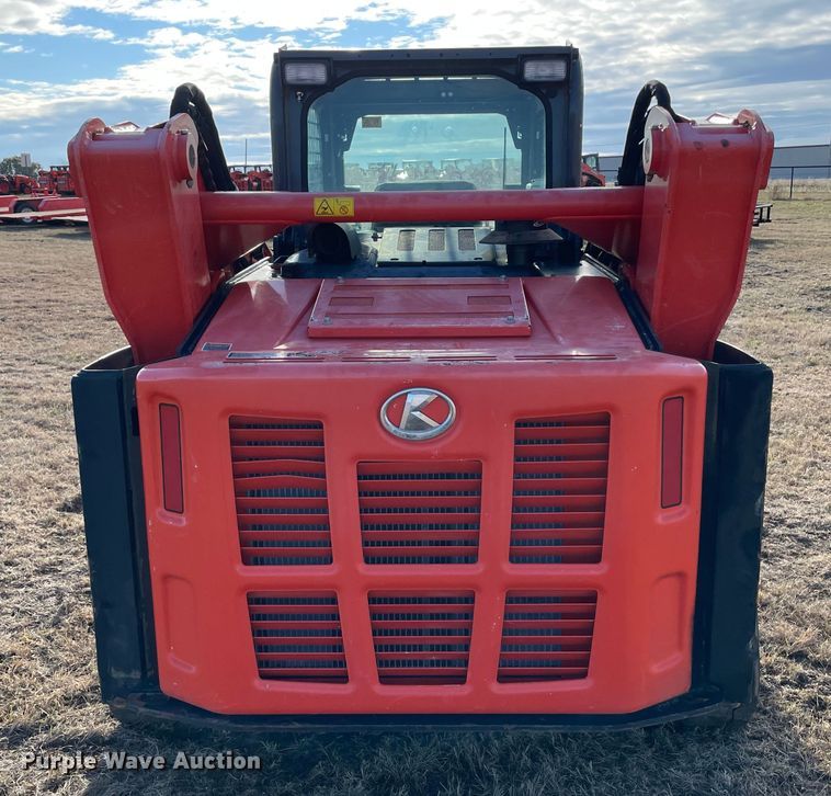 image for item DN7601 2018 Kubota SVL95-2S  tracked skid steer loader