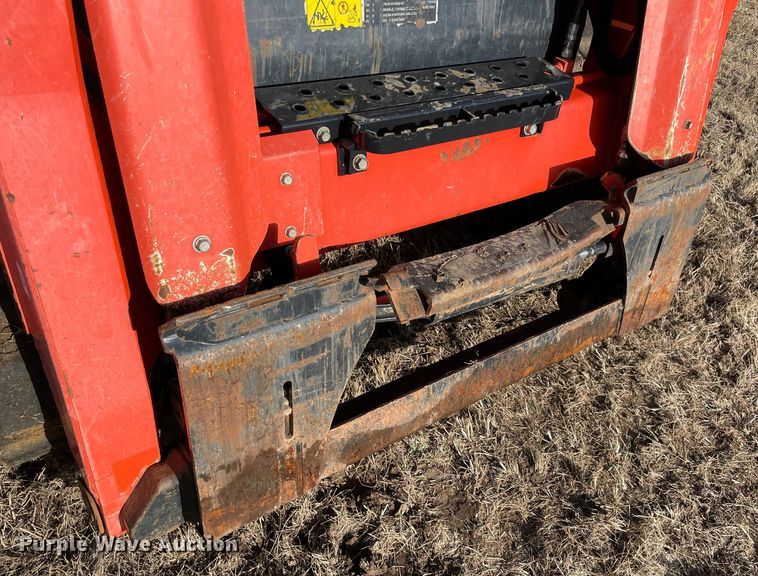image for item DN7601 2018 Kubota SVL95-2S  tracked skid steer loader