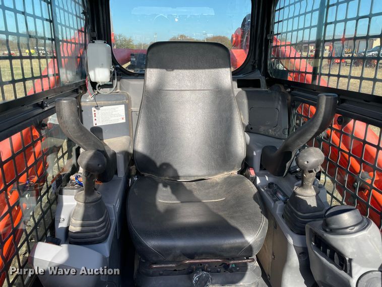 image for item DN7601 2018 Kubota SVL95-2S  tracked skid steer loader